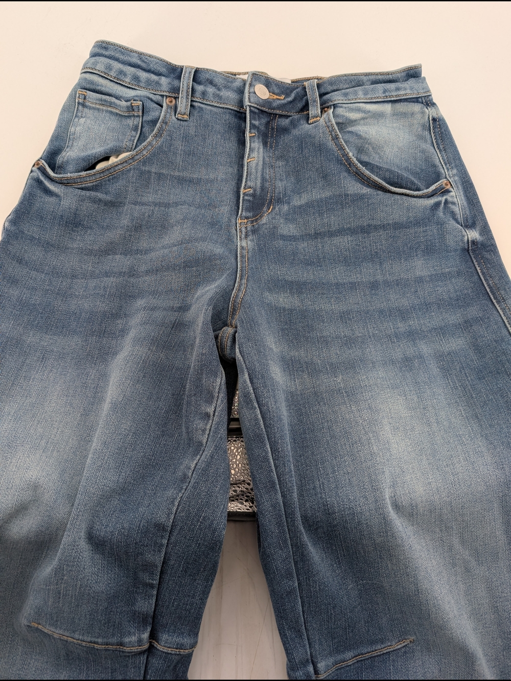 Mica Barrel Jean